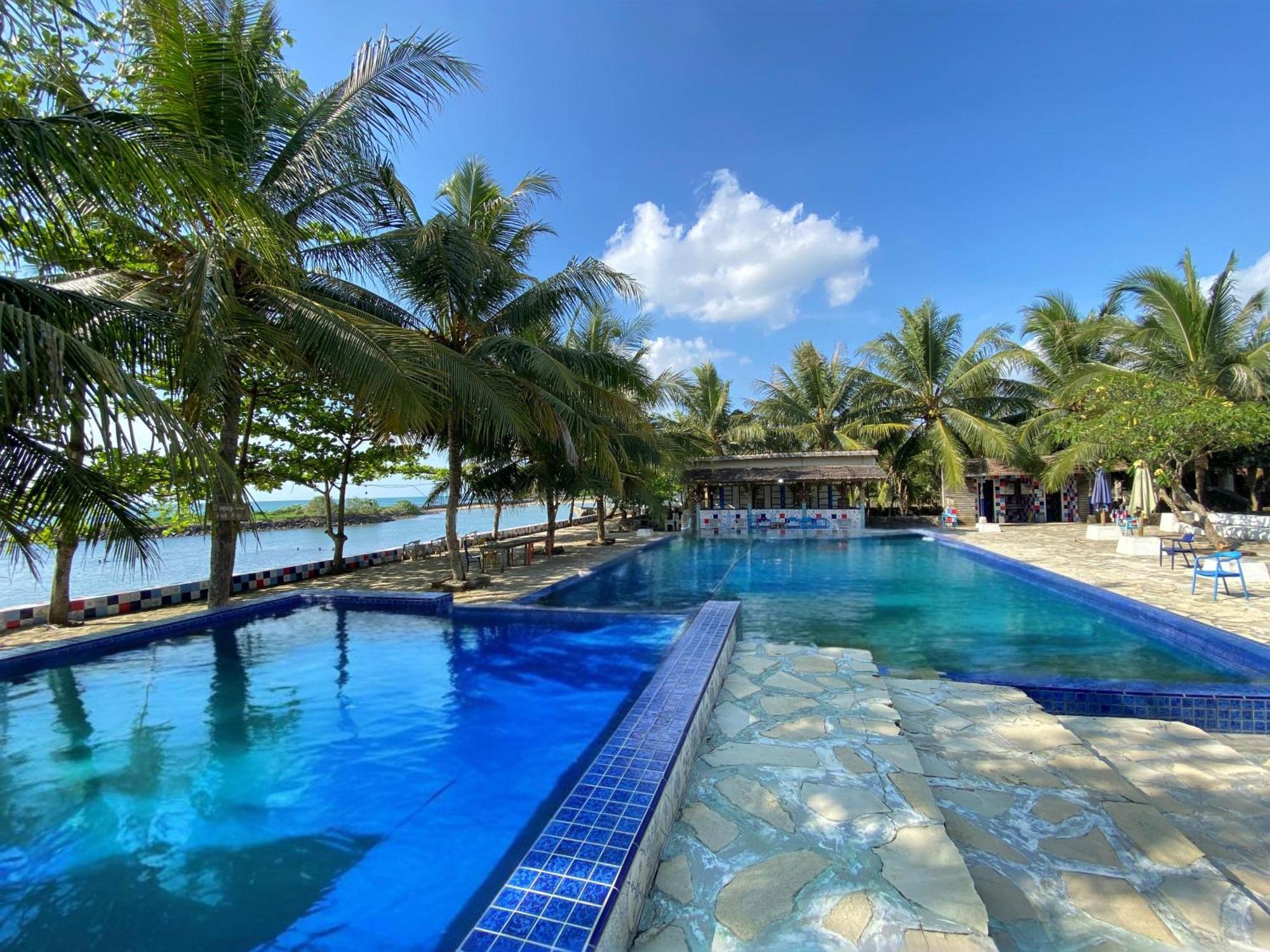 Avery Coconut Island Waterpark Beach Resort Carita Exterior photo